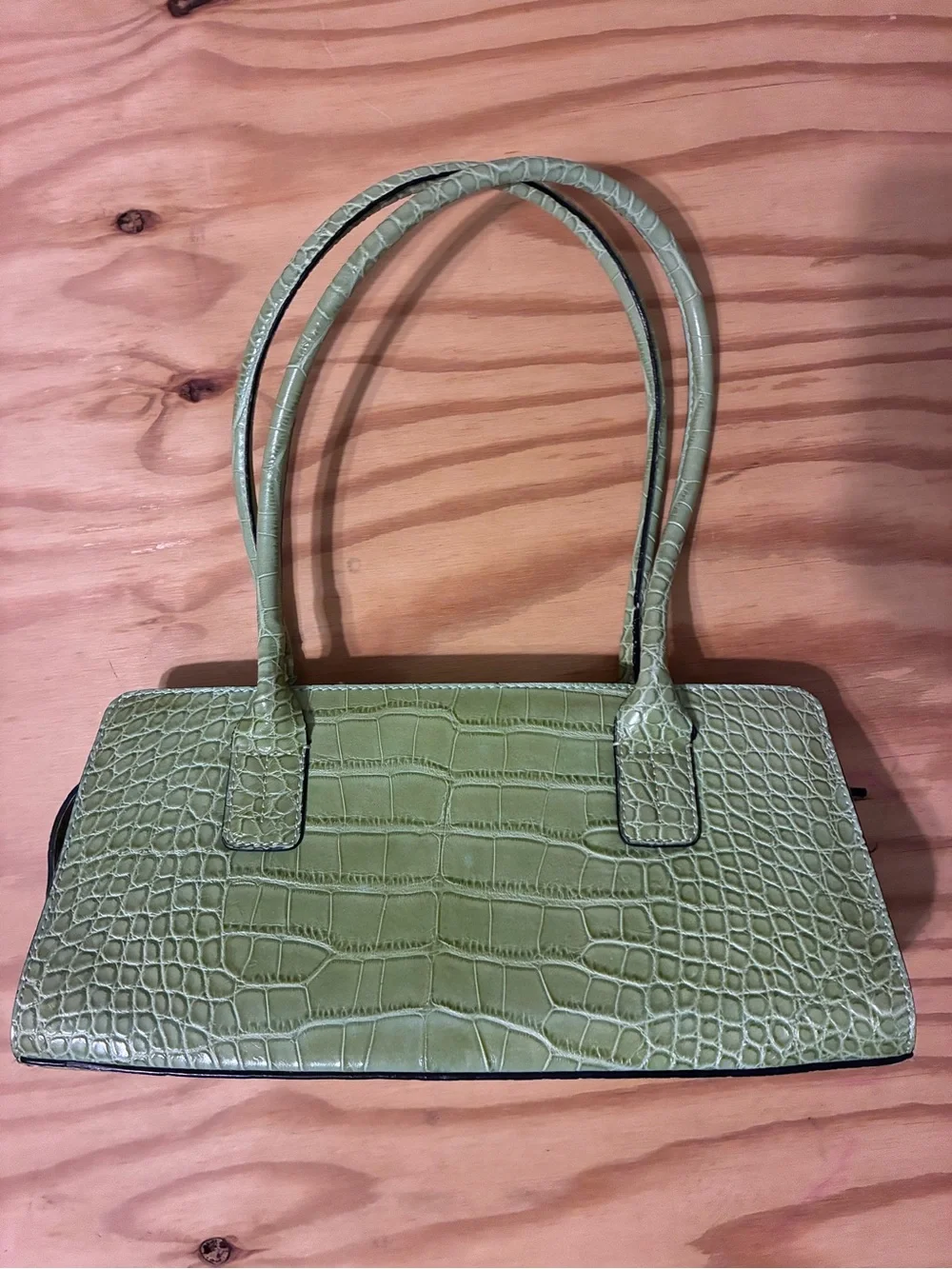 Tommy Hilfiger Women’s Croc-Embossed Olive Green Handbag